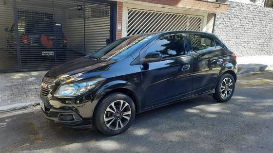 CHEVROLET ONIX 1.4 MPFI LTZ 8V FLEX 4P MANUAL CHEVROLET ONIX 1.4 MPFI LTZ 8V FLEX 4P MANUAL